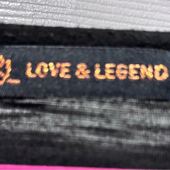 Love and legend with Asian design shirt - Picture 3 of 4